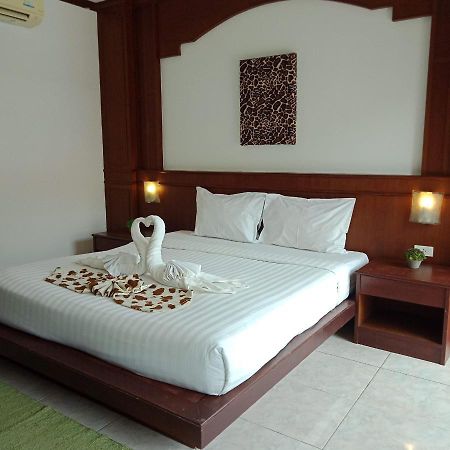 New Forest Patong Экстерьер фото